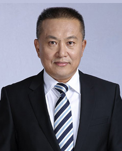 北京仲裁委员会/北京国际仲裁中心仲裁员、外交学院兼职教授、清华大学法学院法律硕士联合导师